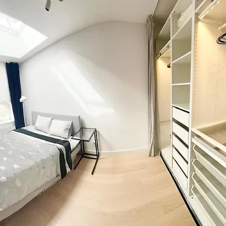 Penthouse In Heart Of Appartamento Breslavia