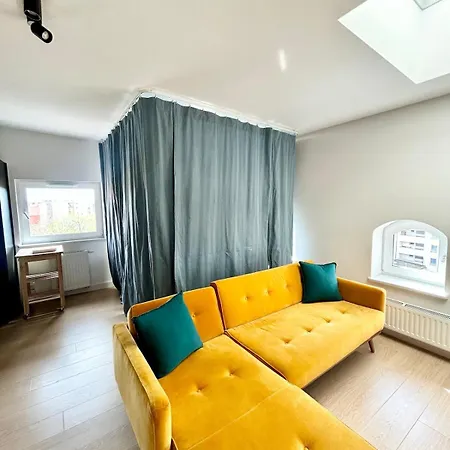 Penthouse In Heart Of Appartamento